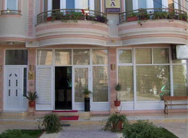 Gala-Garden Hotel Bitola Bagian luar foto