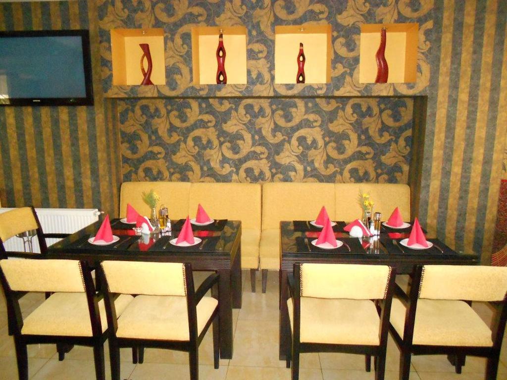 Gala-Garden Hotel Bitola Bagian luar foto